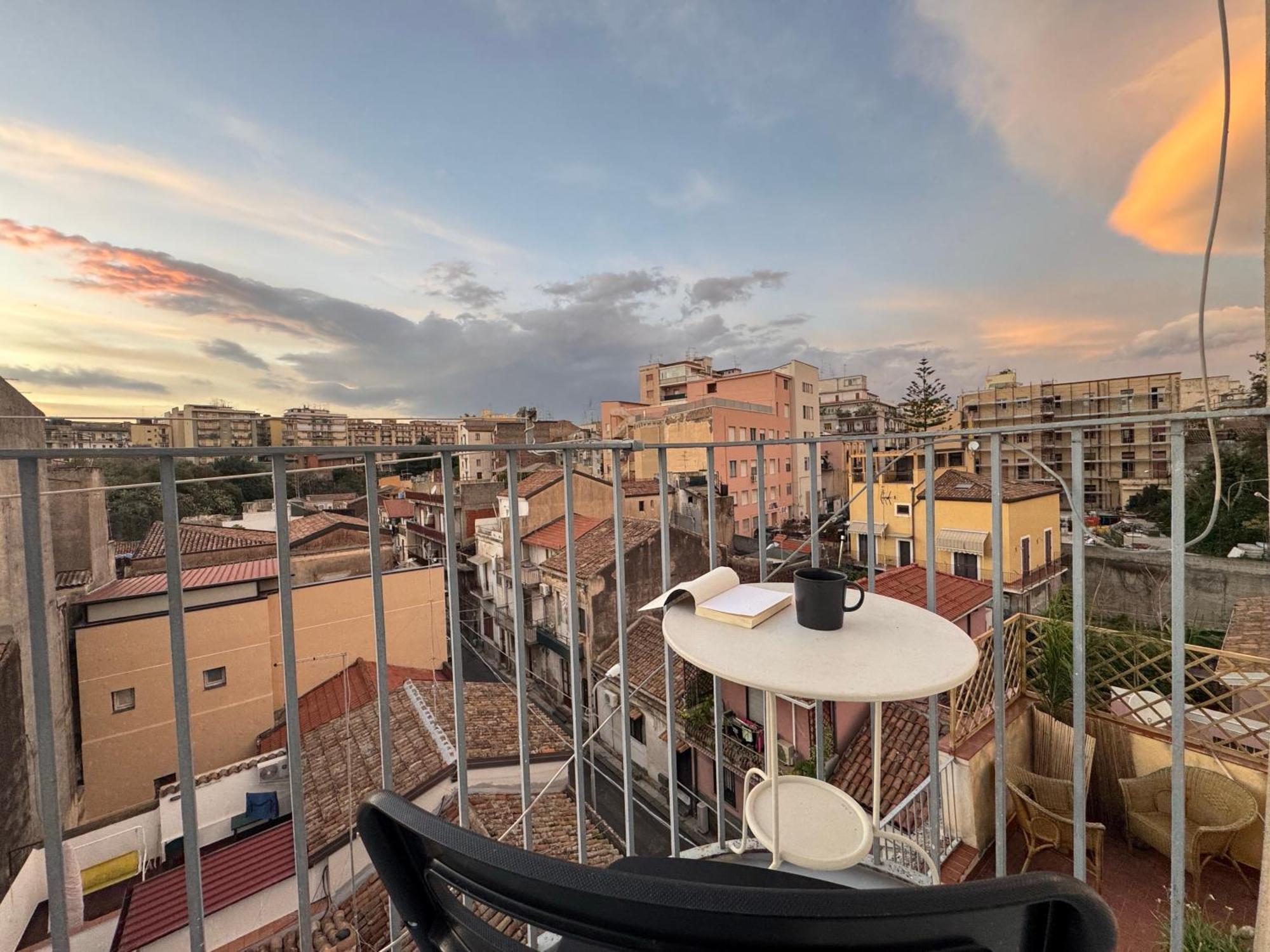 Attico Agora - Elegante Duplex Nel Cuore Di Catania-Fontanarossai nemzetközi repülőtér Kültér fotó